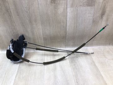 Замок двері задн. лів. NISSAN VERSA B17 11-19