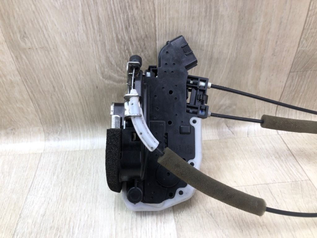 82501-3BA1A | Замок двері задн. лів. NISSAN VERSA B17 11-19 - Фото 2