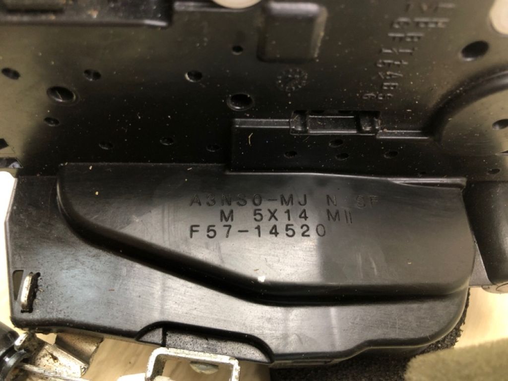 82501-3BA1A | Замок двері задн. лів. NISSAN VERSA B17 11-19 - Фото 7