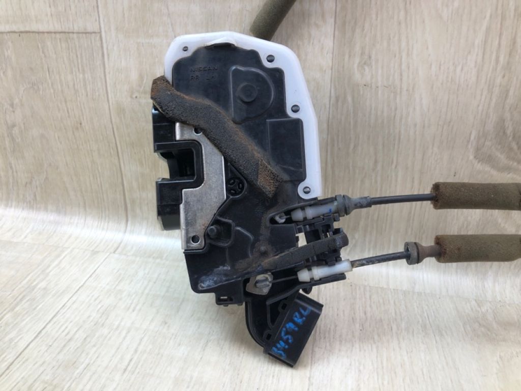 82501-JM00A | Замок двері задн. лів. NISSAN ROGUE 08-15 - Фото 2