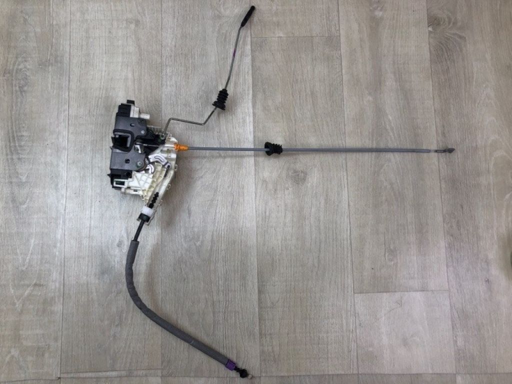 A 204 730 29 35 | Замок двері задн. лів. MERCEDES GL-CLASS X166 12-16