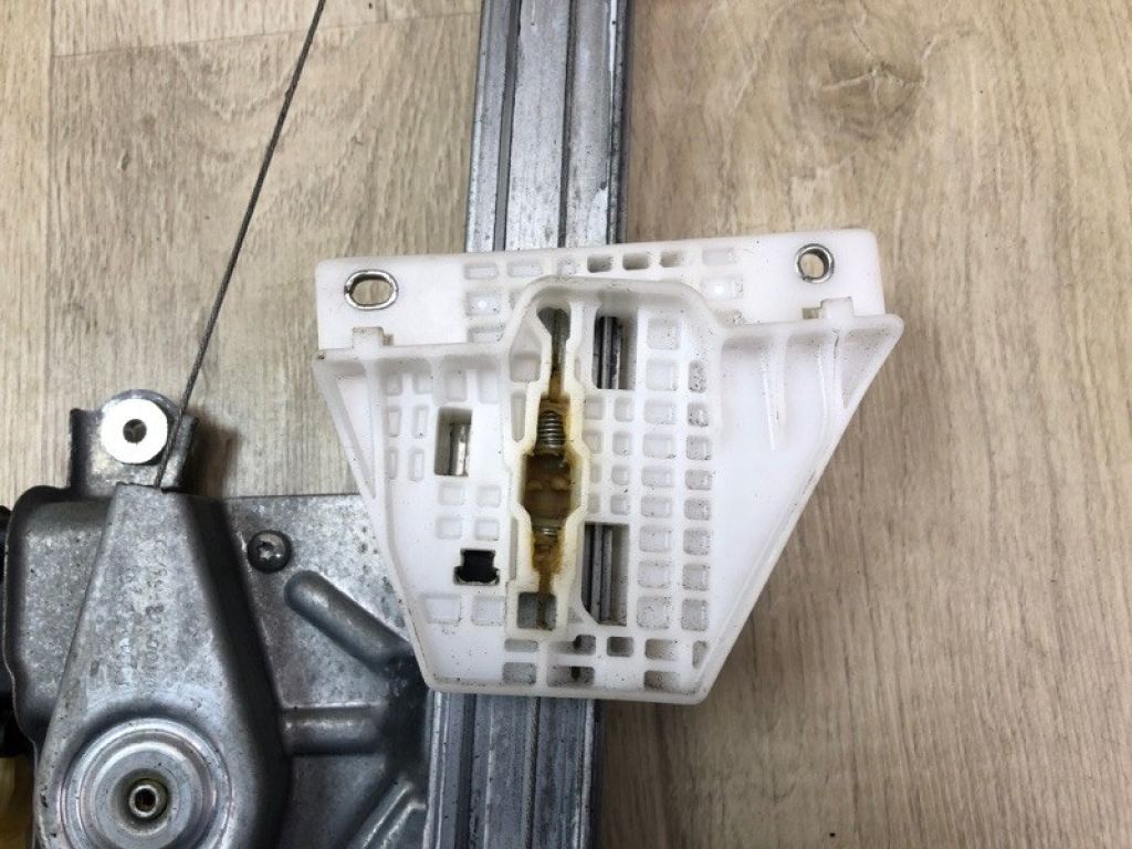 CJ5Z-7827001-C | Склопідйомник задн. лів. FORD ESCAPE 12-19 - Фото 4