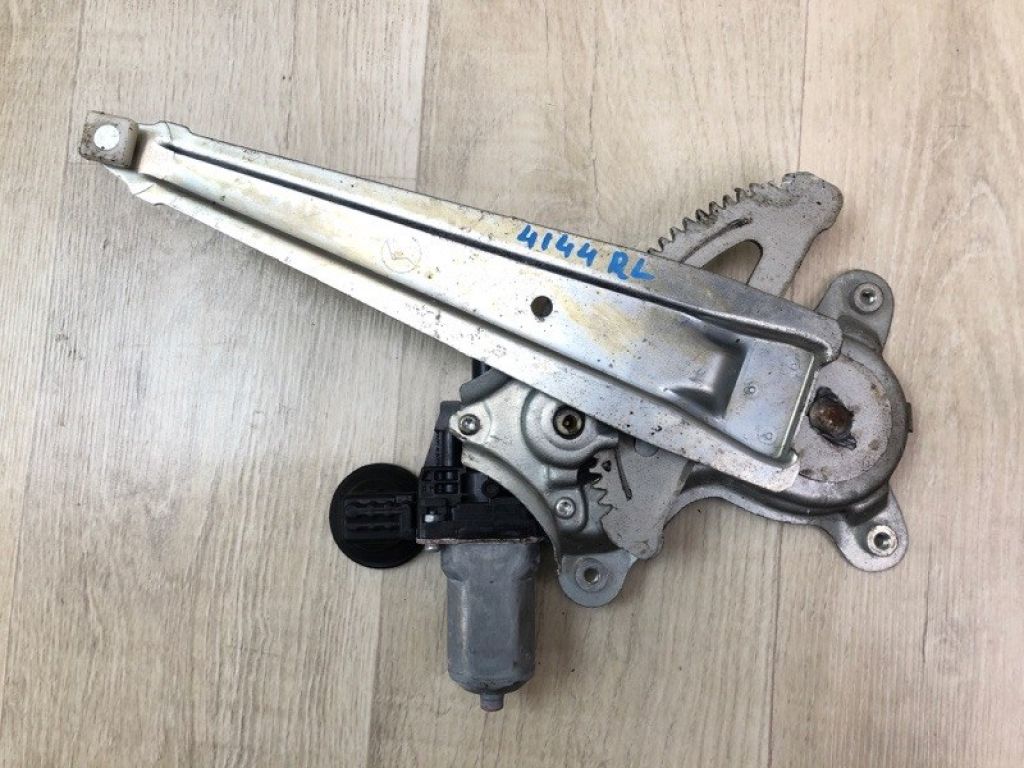 69804-33050 | Склопідйомник задн. лів. TOYOTA CAMRY 40 06-11 - Фото 2