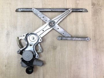 Склопідйомник задн. лів. TOYOTA VENZA 09-16