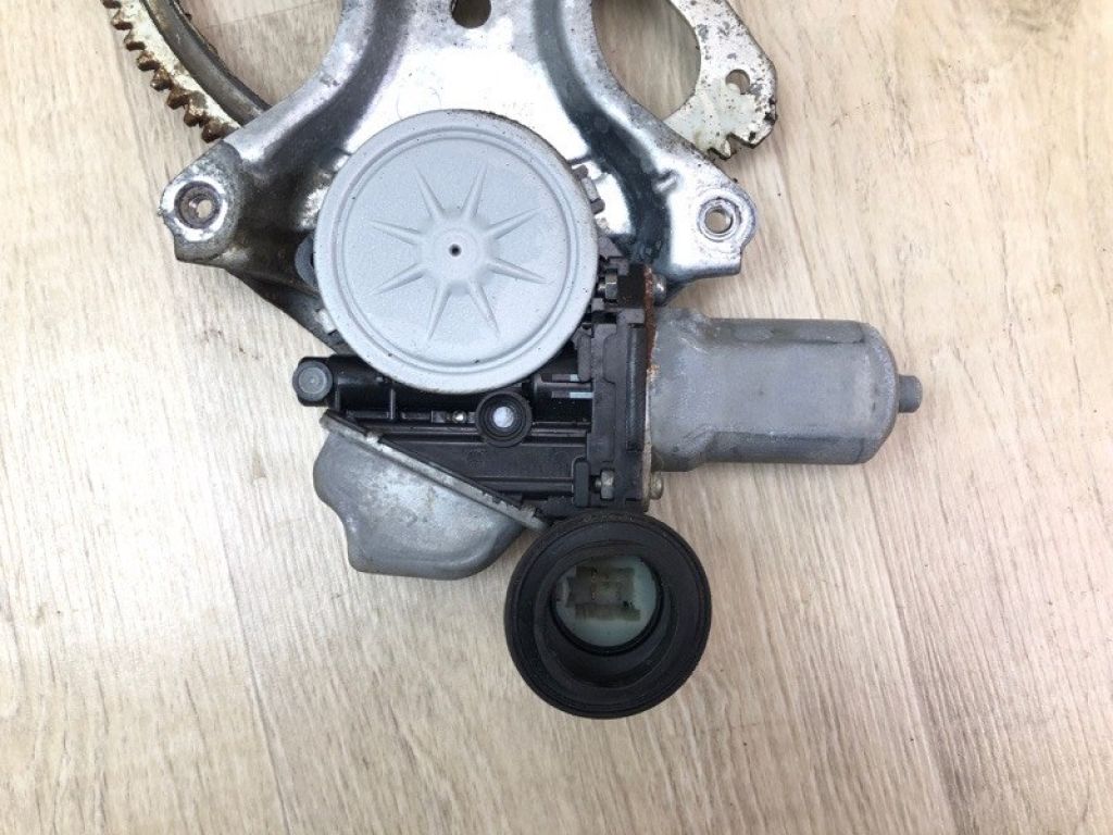 69802-0T010 | Склопідйомник задн. лів. TOYOTA VENZA 09-16 - Фото 3