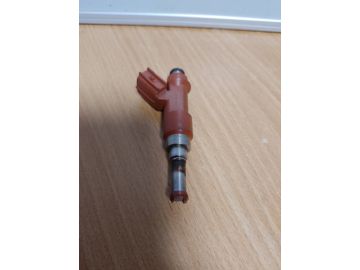 Форсунка топливная LEXUS RX300/330/350/400 03-09