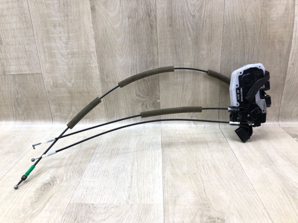 82500-3BA1A | Замок двері задн. прав. NISSAN VERSA B17 11-19