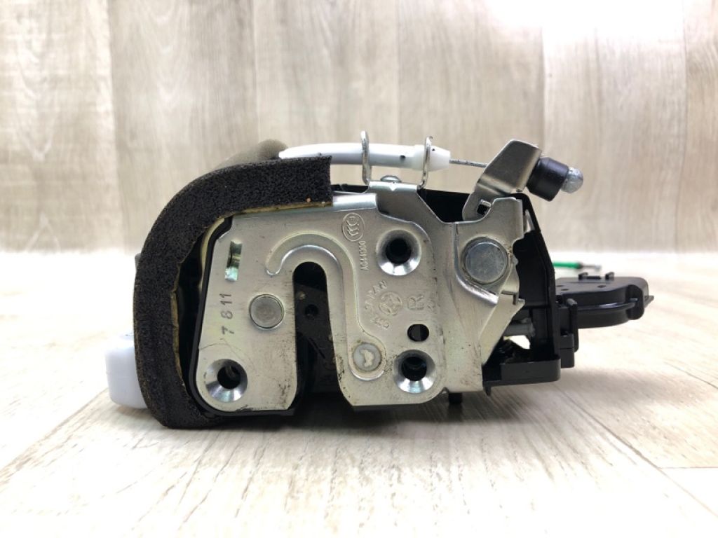 82500-3BA1A | Замок двері задн. прав. NISSAN VERSA B17 11-19 - Фото 3