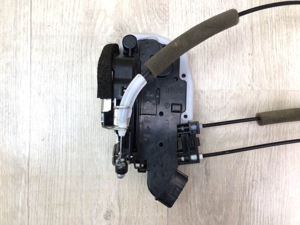 82500-3BA1A | Замок двері задн. прав. NISSAN VERSA B17 11-19 - Фото 4