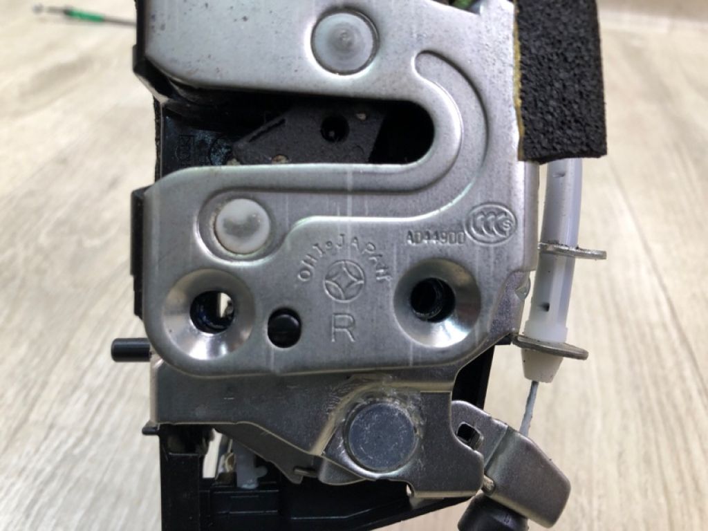 82500-3BA1A | Замок двері задн. прав. NISSAN VERSA B17 11-19 - Фото 8