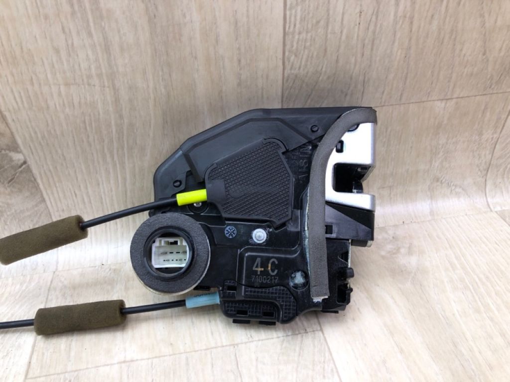 69050-33120 | Замок двери задн. прав. TOYOTA CAMRY 40 06-11 - Фото 2