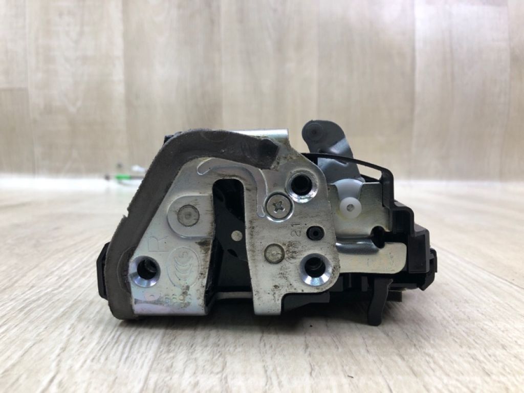 69050-33120 | Замок двери задн. прав. TOYOTA CAMRY 40 06-11 - Фото 3