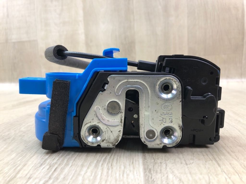 81420-2V000 | Замок двери задн. прав. HYUNDAI VELOSTER 11-18 - Фото 3