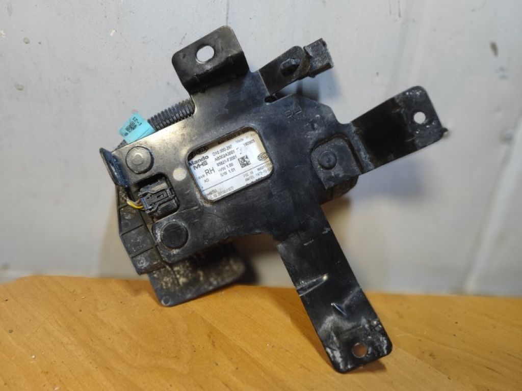 95821F2001 | Датчик сліпих зон прав. HYUNDAI ELANTRA AD 16- - Фото 2