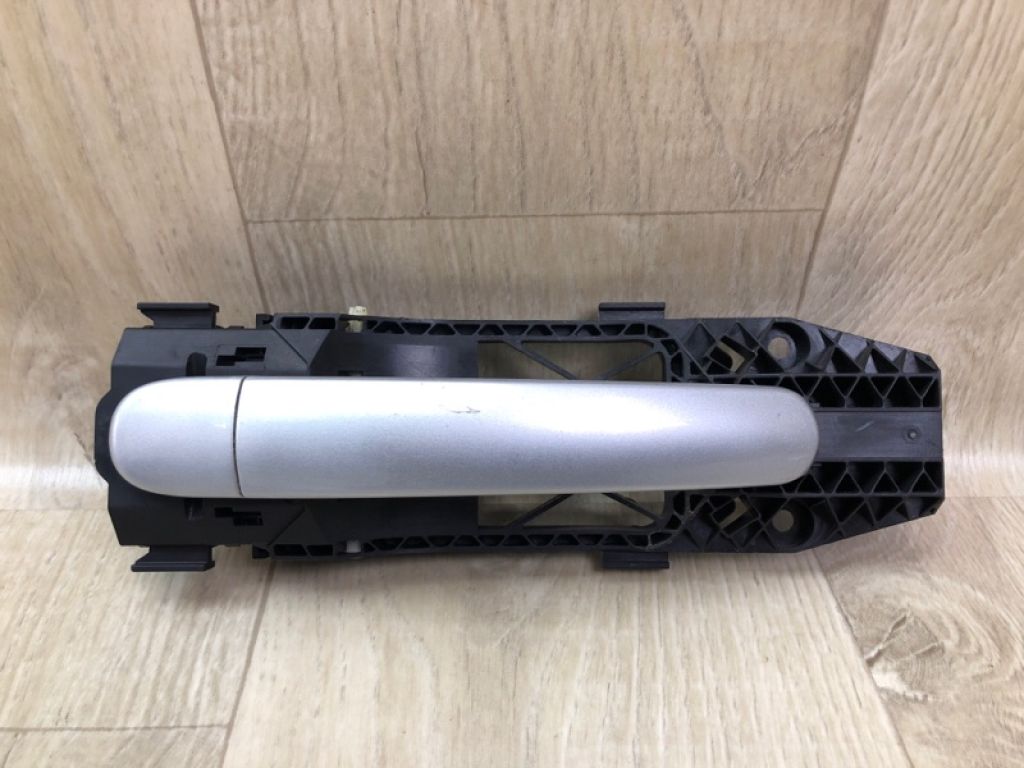 5N0 837 205 F GRU | Ручка двері зовнішня задн. прав. VOLKSWAGEN JETTA USA 10-17