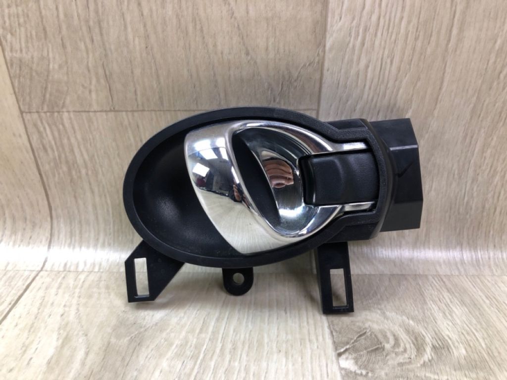 80670-3WC2B | Ручка дверей внутрішня задн. прав. NISSAN VERSA B17 11-19