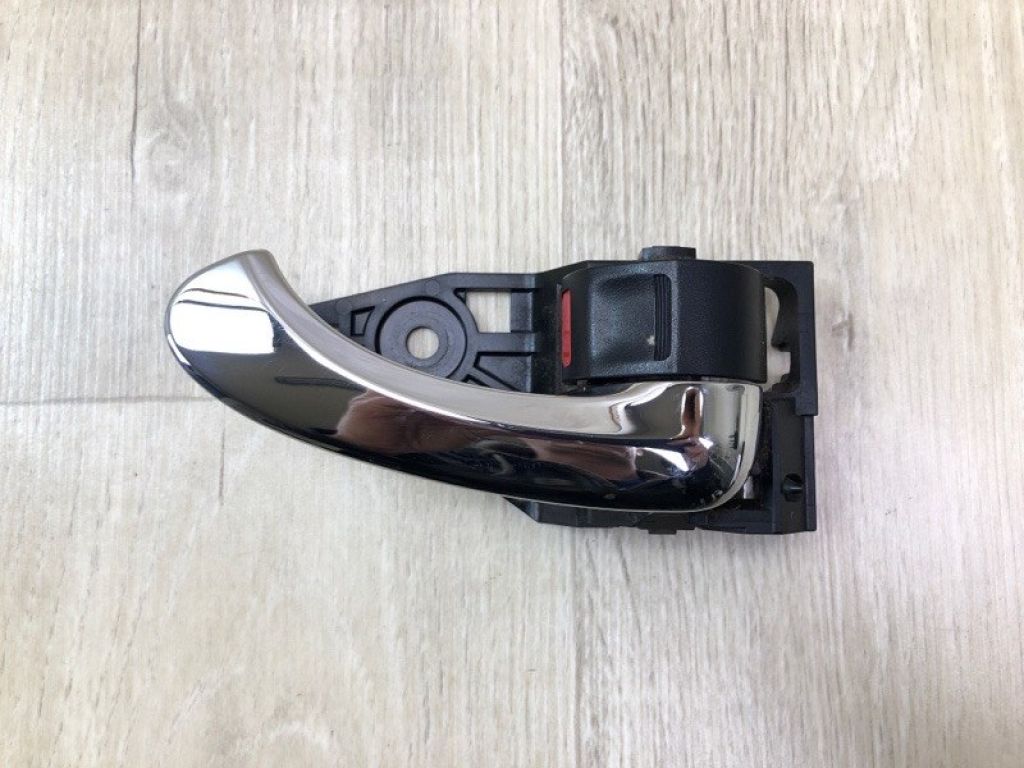 69205-33090-C0 | Ручка дверей внутрішня задн. прав. TOYOTA CAMRY 40 06-11