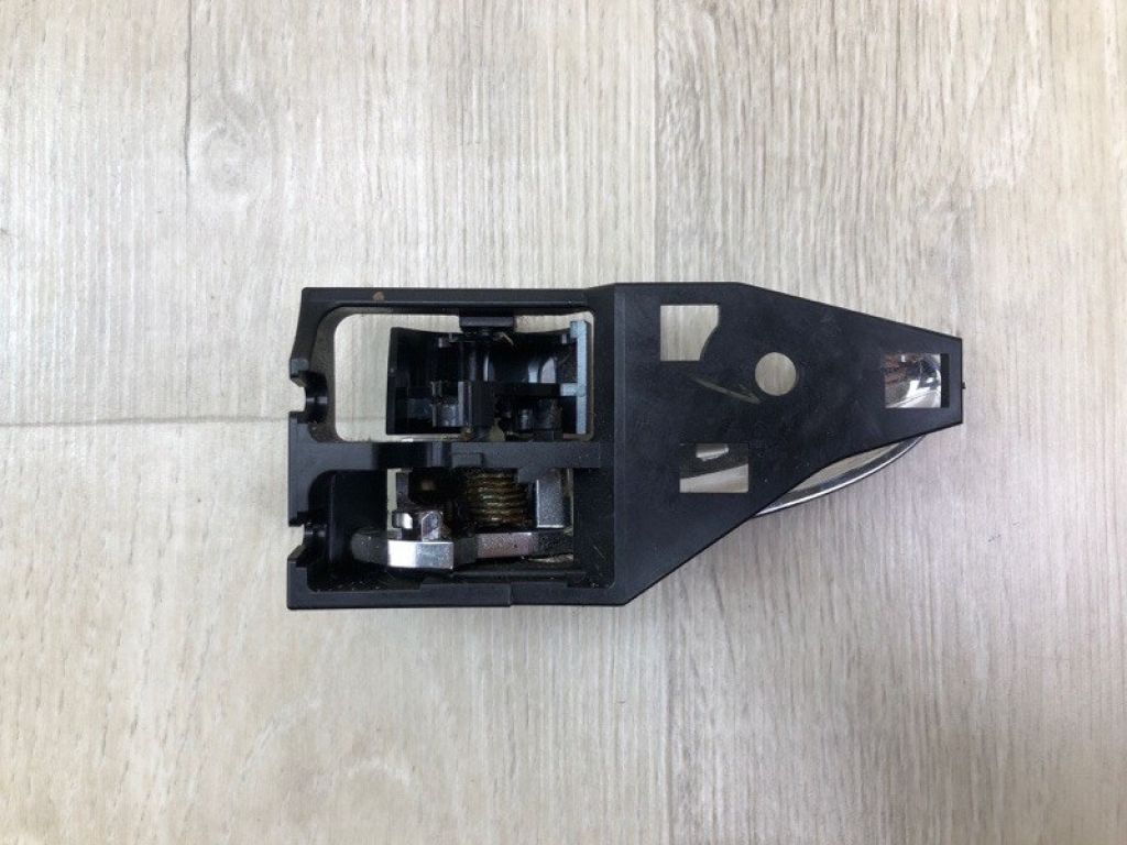 69205-33090-C0 | Ручка дверей внутрішня задн. прав. TOYOTA CAMRY 40 06-11 - Фото 2