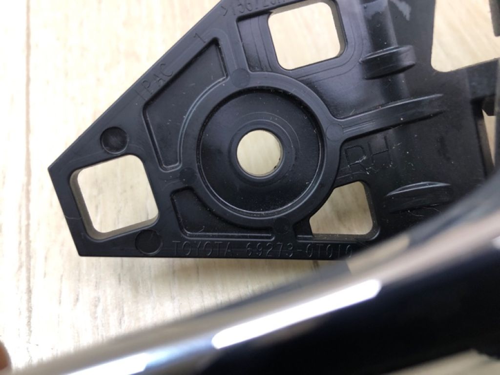 69205-0T010-C0 | Ручка дверей внутрішня задн. прав. TOYOTA VENZA 09-16 - Фото 4