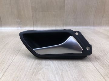 Ручка дверей внутрішня задн. прав. VOLKSWAGEN JETTA USA 10-17