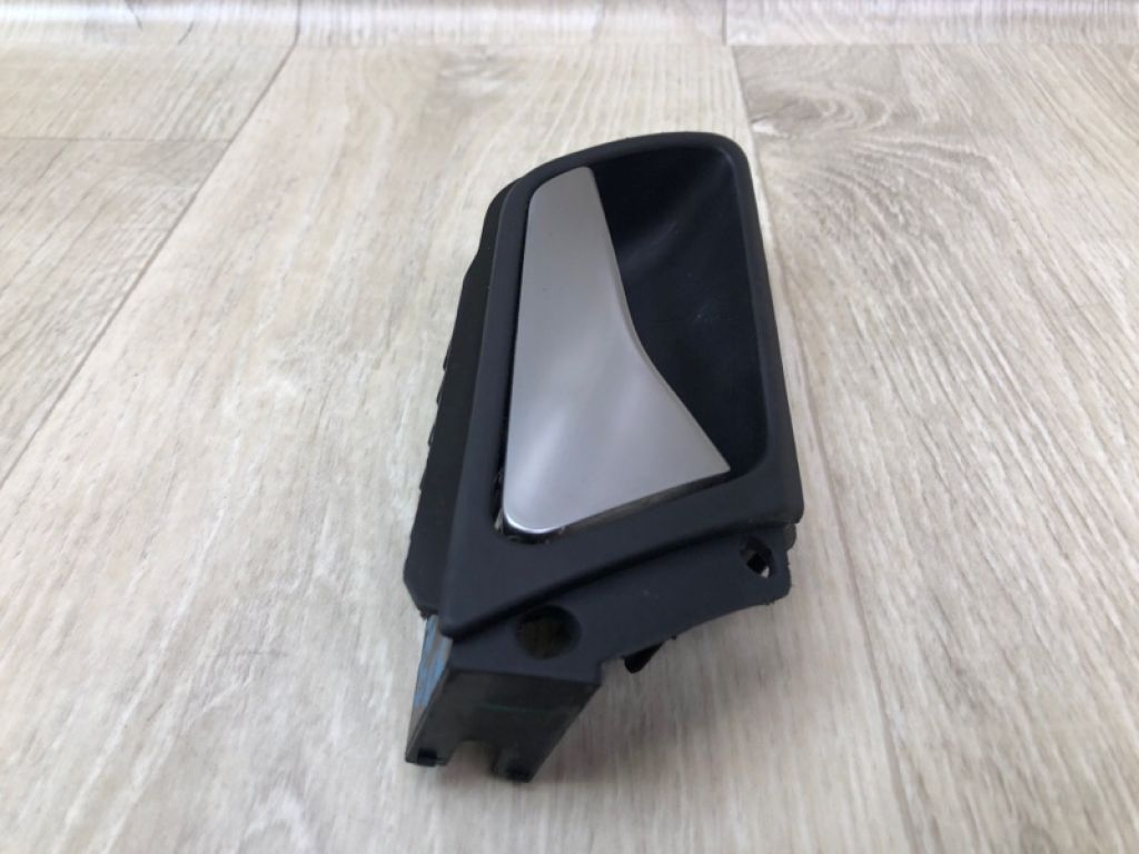 5C6 839 114 B UAQ | Ручка дверей внутрішня задн. прав. VOLKSWAGEN JETTA USA 10-17 - Фото 3