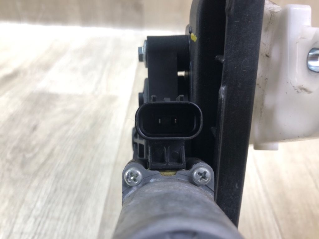 83402-2V000 | Склопідйомник задн. прав. HYUNDAI VELOSTER 11-18 - Фото 7