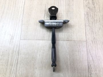 Обмежувач дверей задн. прав. HYUNDAI ACCENT RB 10-