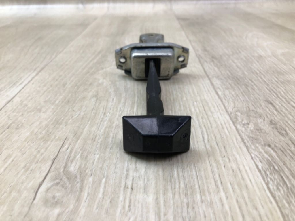 82430-9KK0A | Обмежувач дверей задн. прав. NISSAN VERSA B17 11-19 - Фото 3