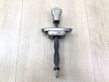 Ограничитель двери задн. прав. MITSUBISHI OUTLANDER GF 12-