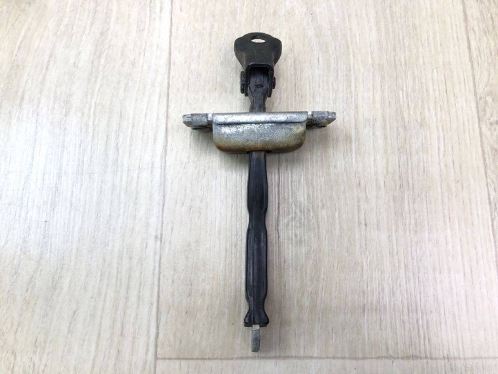 79490-0U000 | Ограничитель двери задн. прав. HYUNDAI ACCENT RB 10-