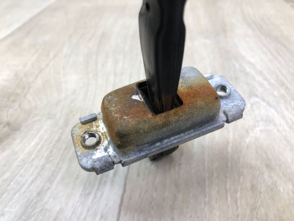 79490-0U000 | Ограничитель двери задн. прав. HYUNDAI ACCENT RB 10- - Фото 4