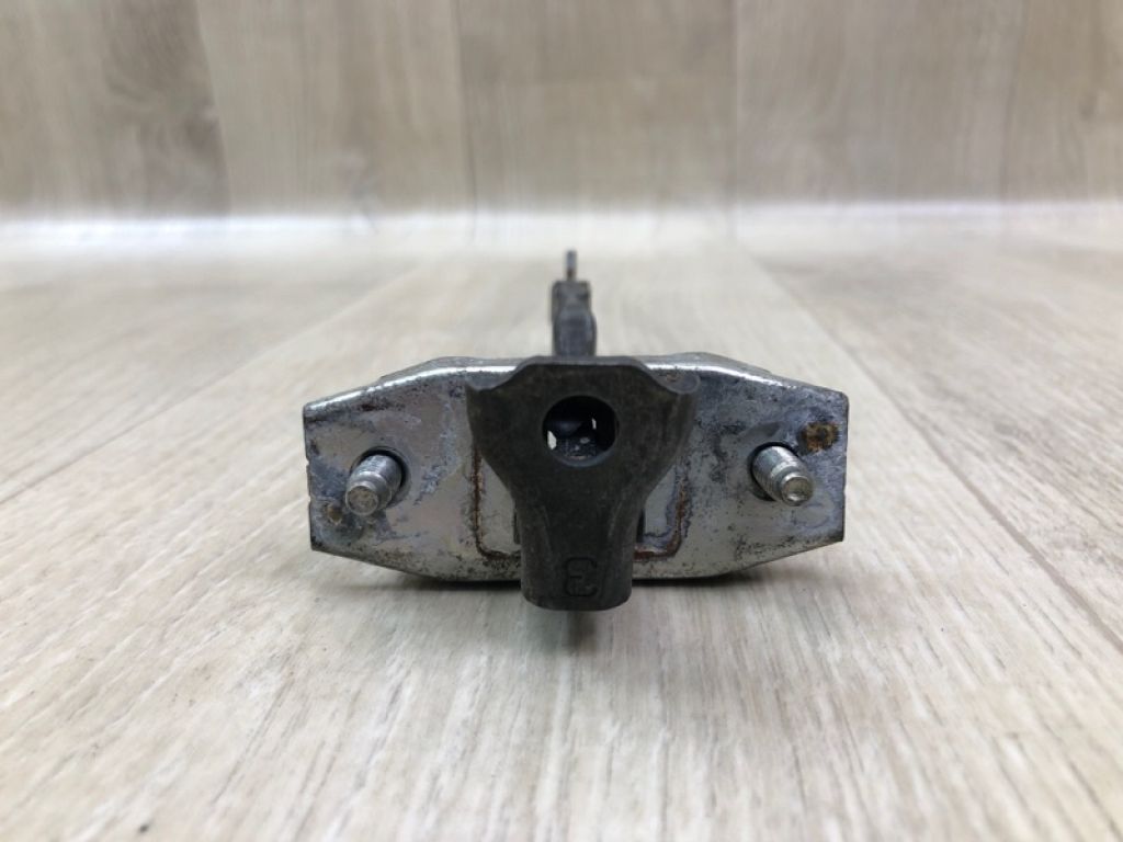 68630-0T010 | Ограничитель двери задн. прав. TOYOTA VENZA 09-16 - Фото 3