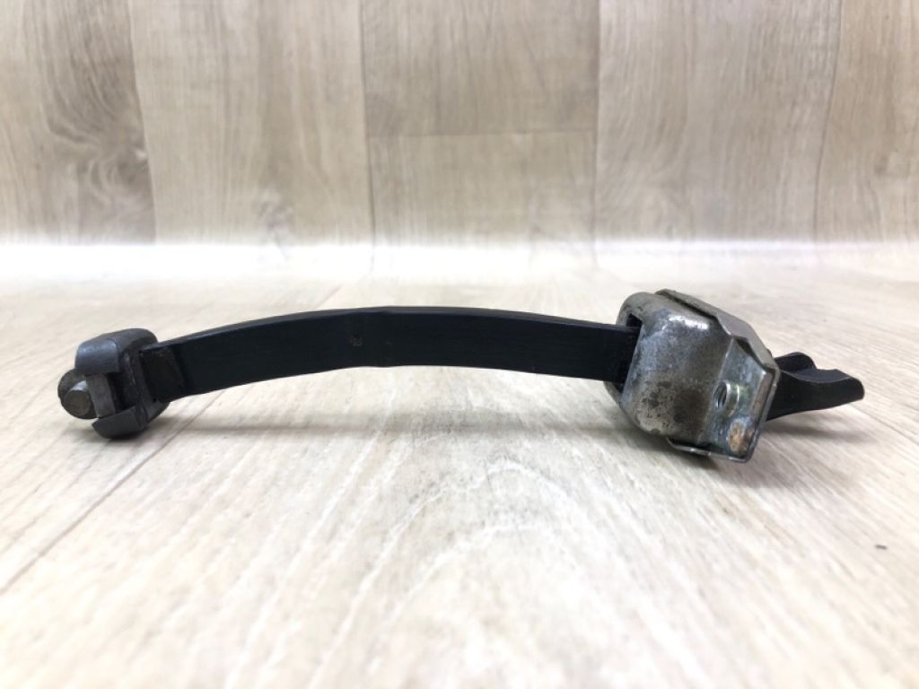 68630-33070 | Ограничитель двери задн. прав. TOYOTA CAMRY 40 06-11 - Фото 2