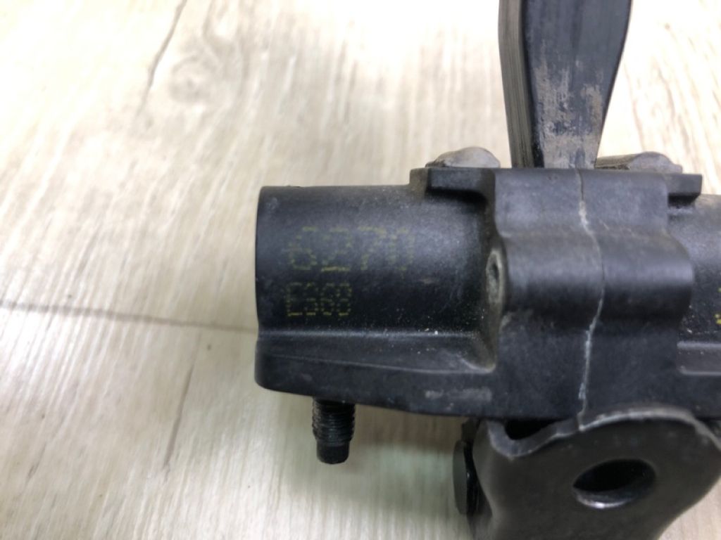 13456270 | Обмежувач дверей задн. прав. CHEVROLET CRUZE 15- - Фото 6