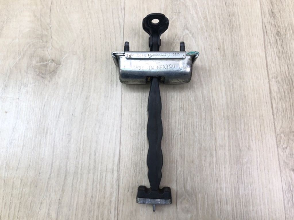 BB5Z-7827204-A | Обмежувач дверей задн. прав. FORD EXPLORER 10-20