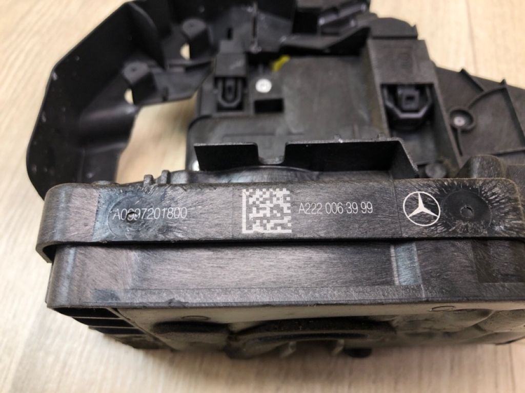A 099 720 68 01 | Замок двері передн. прав. MERCEDES C-CLASS W205 16-21 - Фото 8