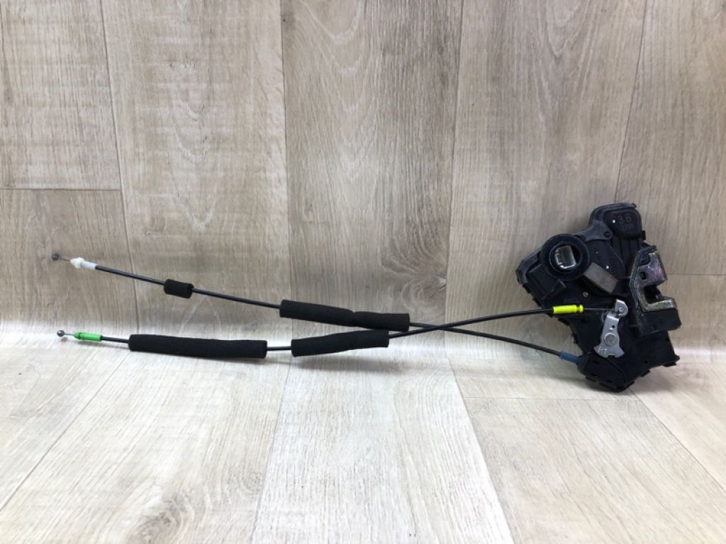 69030-33221 | Замок двері передн. прав. TOYOTA CAMRY 30 02-06