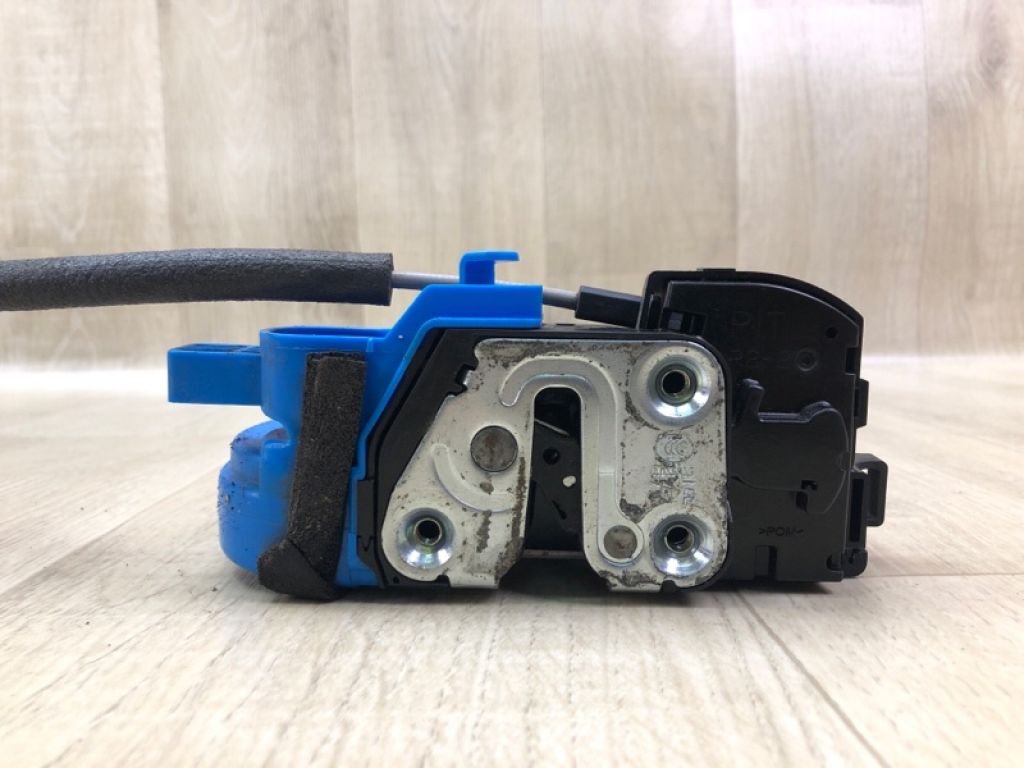 81320-2V010 | Замок двері передн. прав. HYUNDAI VELOSTER 11-18 - Фото 3