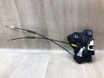 Замок двери передн. прав. TOYOTA VENZA 09-16