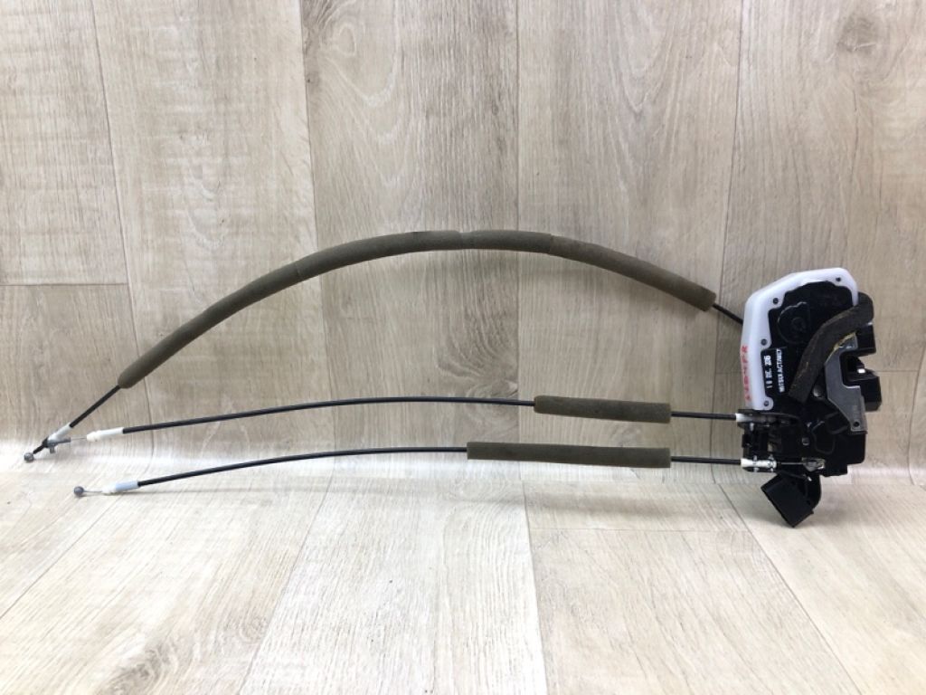 80500-3BA0A | Замок двері передн. прав. NISSAN VERSA B17 11-19