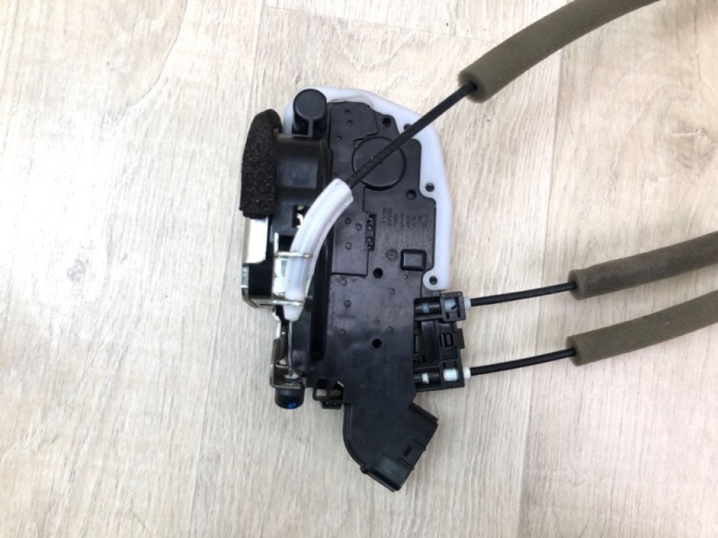 80500-3BA0A | Замок двері передн. прав. NISSAN VERSA B17 11-19 - Фото 4