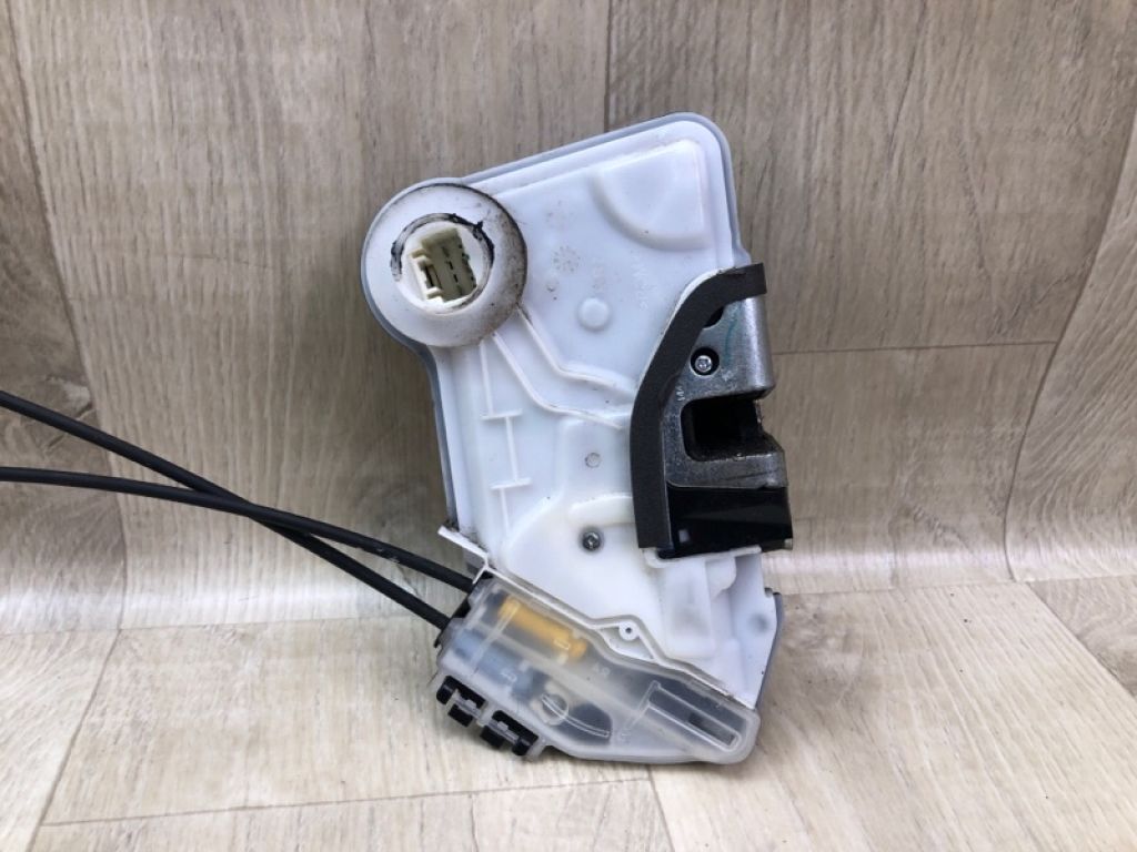 69030-02380 | Замок двери передн. прав. TOYOTA SIENNA 11-16 - Фото 2