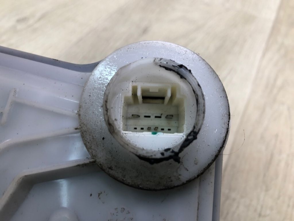 69030-02380 | Замок двери передн. прав. TOYOTA SIENNA 11-16 - Фото 6