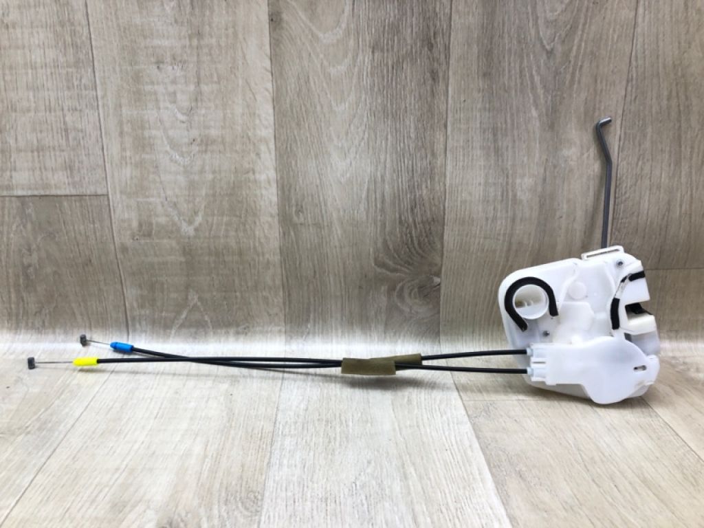 5715A726 | Замок двери передн. прав. MITSUBISHI OUTLANDER GF 12-