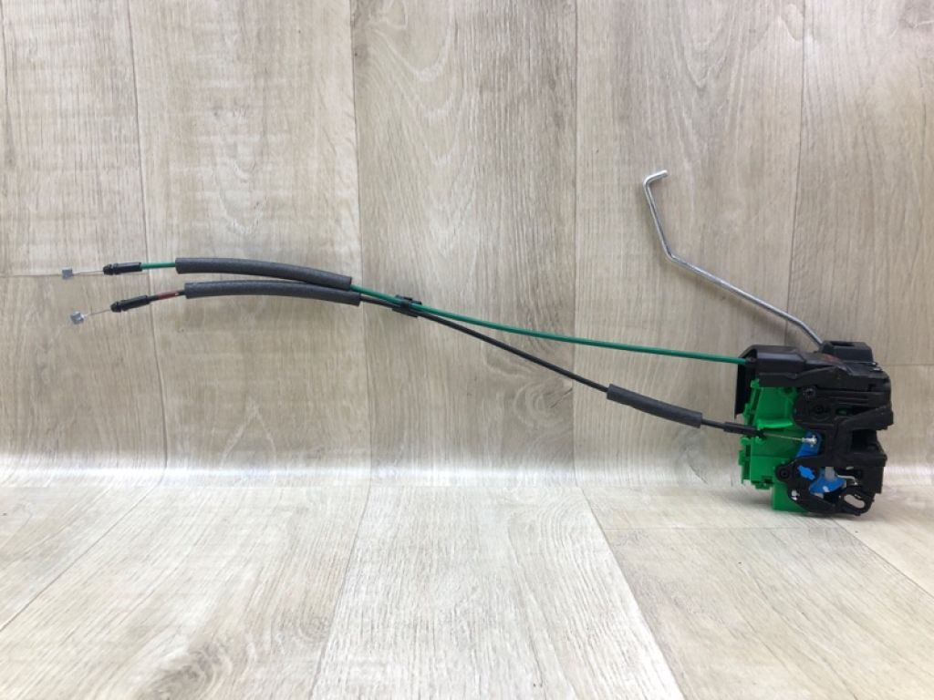 81320-1R140 | Замок двері передн. прав. HYUNDAI ACCENT RB 10-