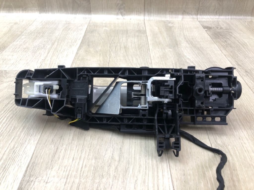 A 099 760 56 01 9149 | Ручка двері зовнішня передн. прав. MERCEDES C-CLASS W205 16-21 - Фото 2