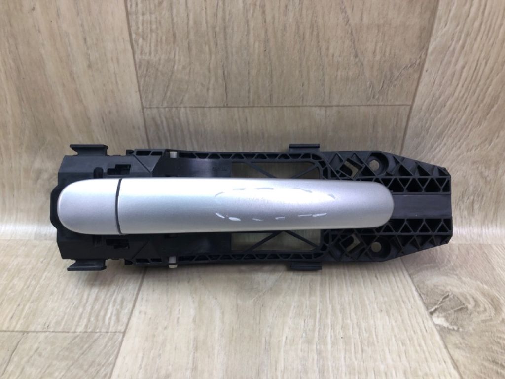 5N0 837 205 M GRU | Ручка двері зовнішня передн. прав. VOLKSWAGEN TIGUAN 08-17