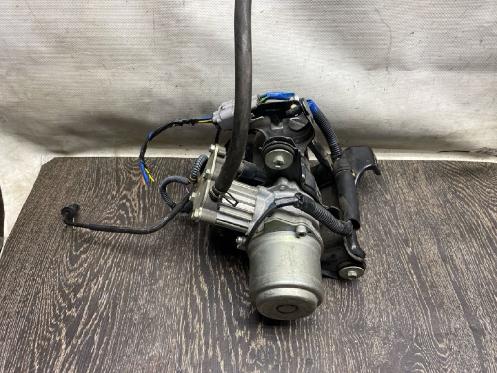 48914-50030 | Компресор пневмопідвіски LEXUS LS460 06-12