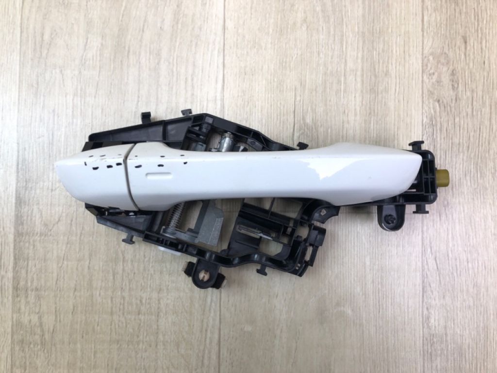 5NN 837 206 A GRU | Ручка двері зовнішня передн. прав. VOLKSWAGEN TIGUAN 16-23