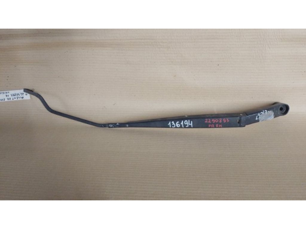 98310-1R000 | Поводок стеклоочистителя передний HYUNDAI ACCENT RB 10-